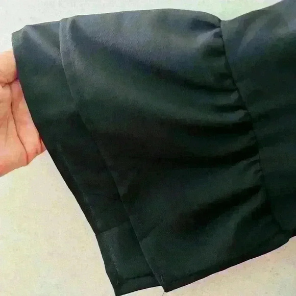 BELONGSCI NWT WOMENS V NECK BELL SLEEVE SHIFT MINI BLACK DRESS SIZE L - Picture 5 of 7